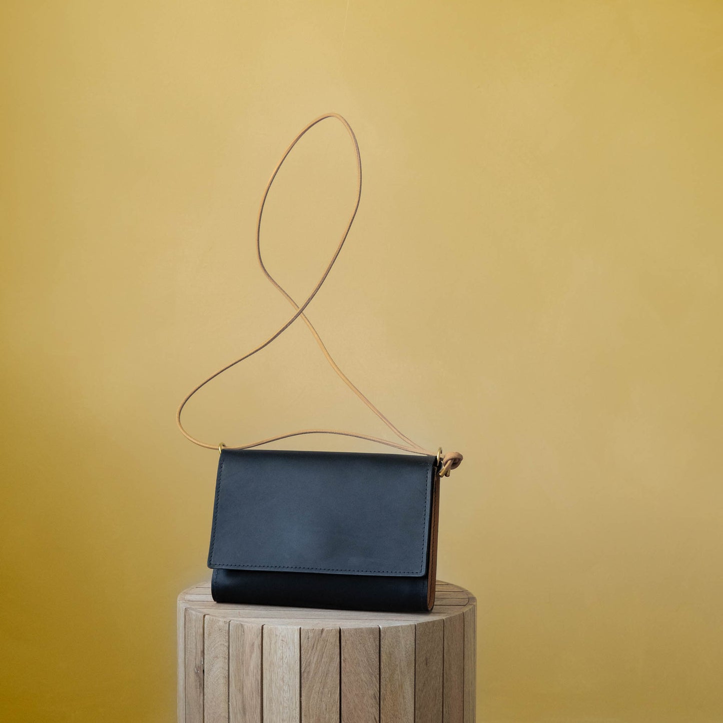 Adelaide Crossbody, Black