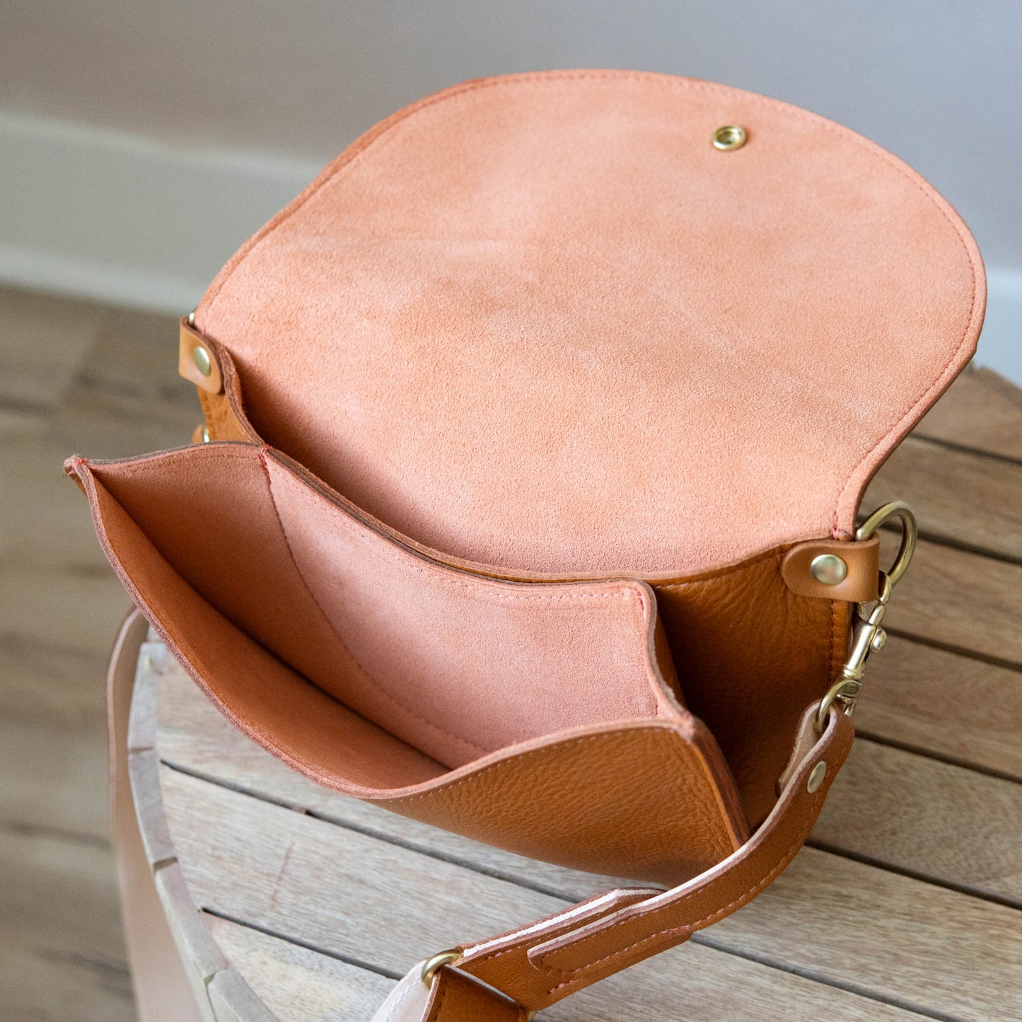 Eloise Crossbody in Tan