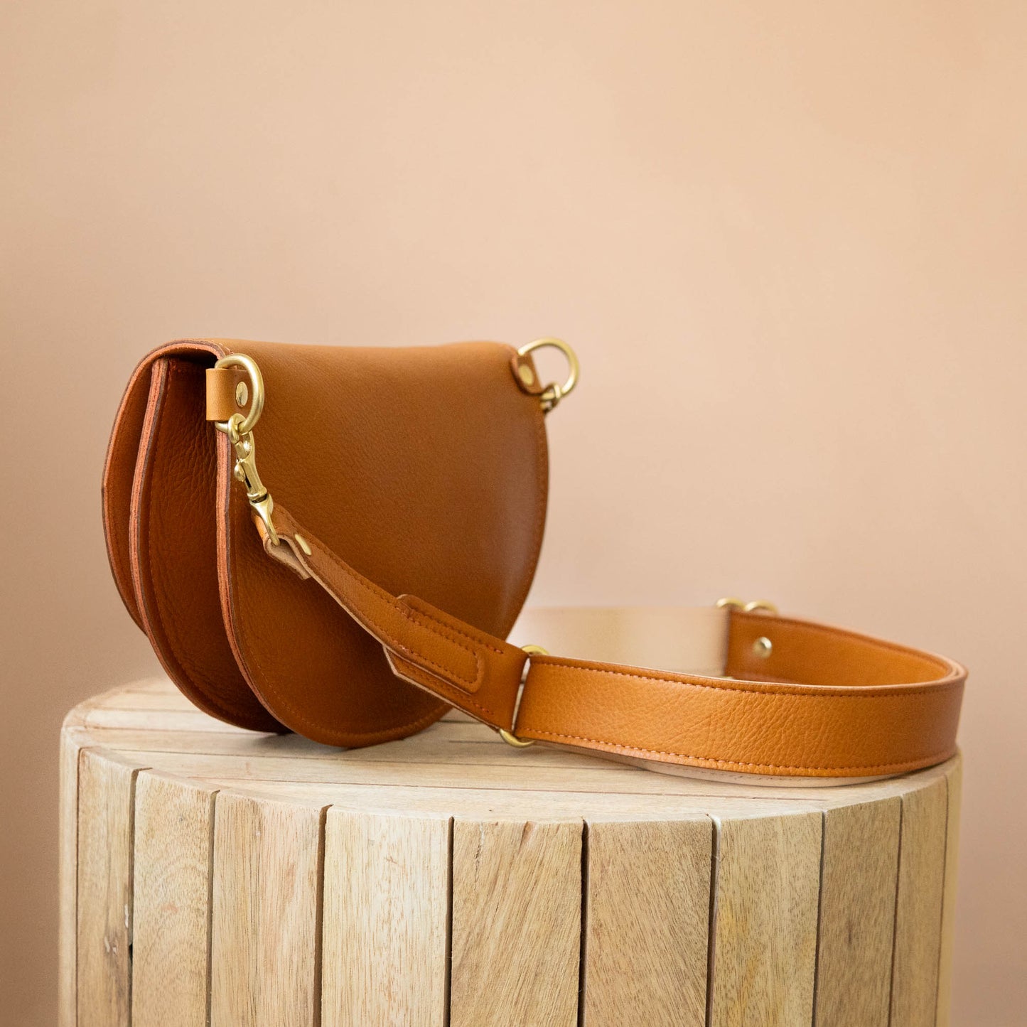 Eloise Crossbody in Tan