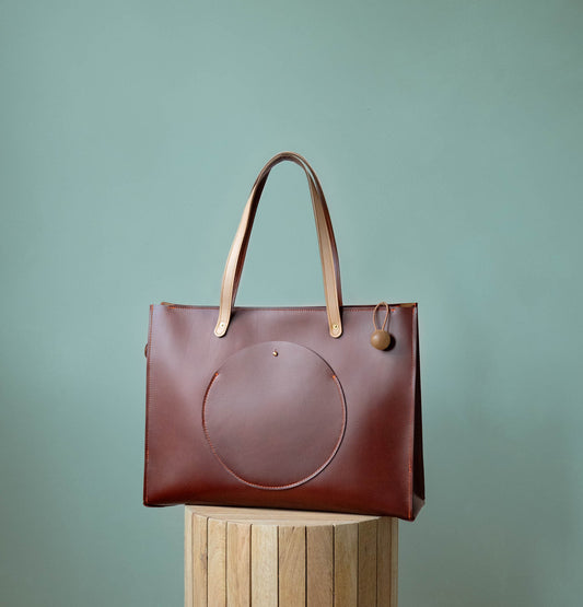 Lola Box Tote, Chestnut