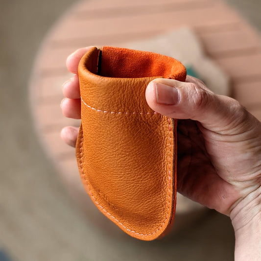 Pebble Pinch Pouch in Tan + Papaya