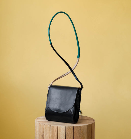 Helga Crossbody in Black