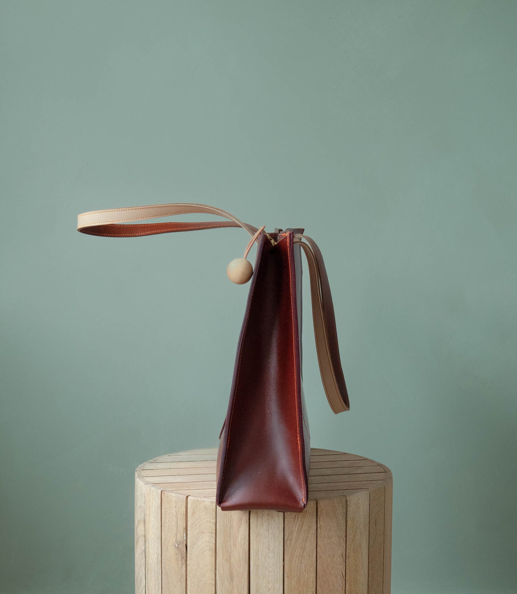 Lola Box Tote in Chestnut