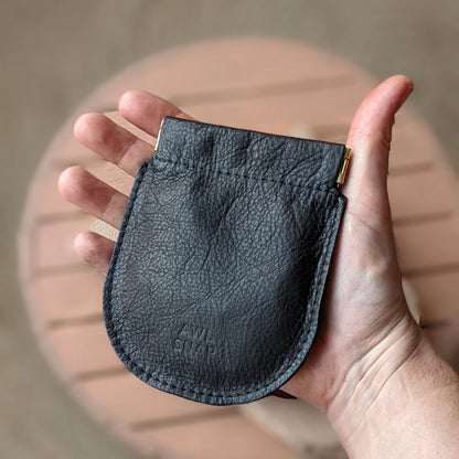 Pebble Pinch Pouch in Black