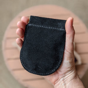 Pebble Pinch Pouch in Black