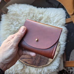 Load image into Gallery viewer, Juno Wallet in Chestnut
