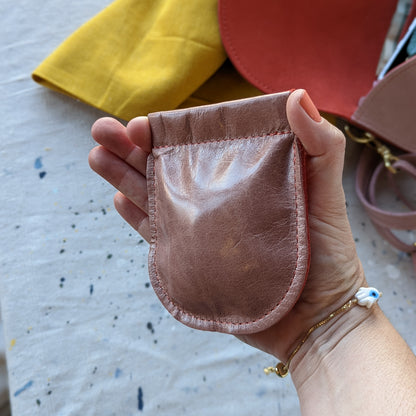 Pebble Pinch Pouch in Nude